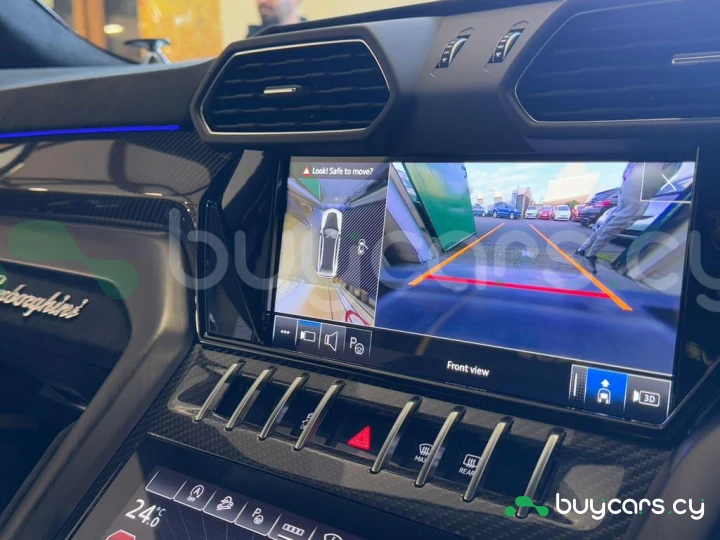 Lamborghini Urus Желтый