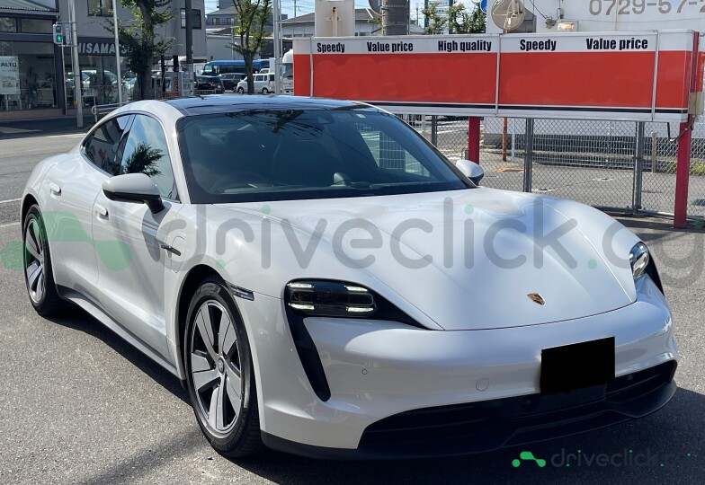 Porsche Taycan White