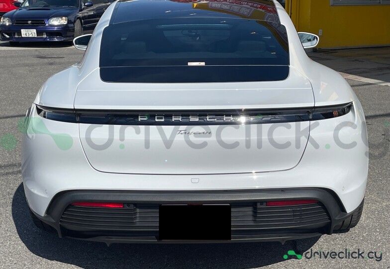 Porsche Taycan White