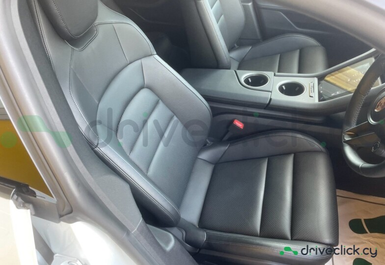 Porsche Taycan White
