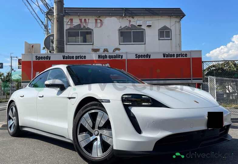 Porsche Taycan White