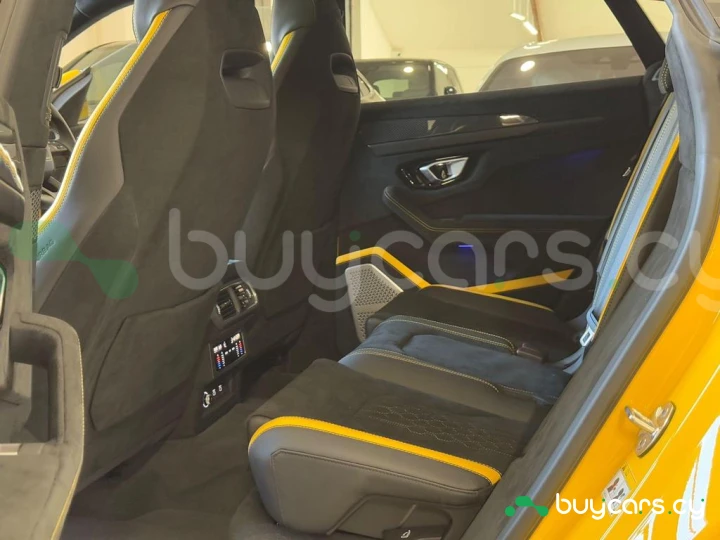 Lamborghini Urus Желтый