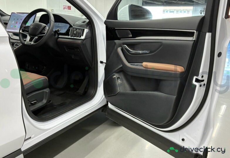 BYD Sea Lion White