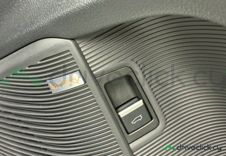 BYD Sea Lion White