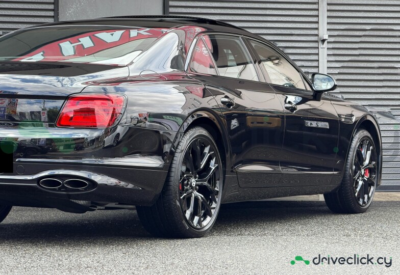 Bentley Flying Spur Black