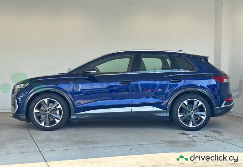 Audi Q4 e-tron Blue