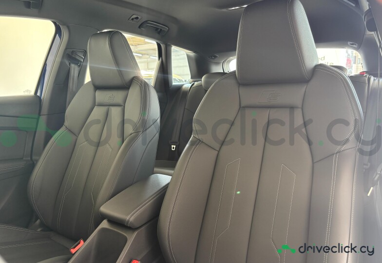 Audi Q4 e-tron Blue