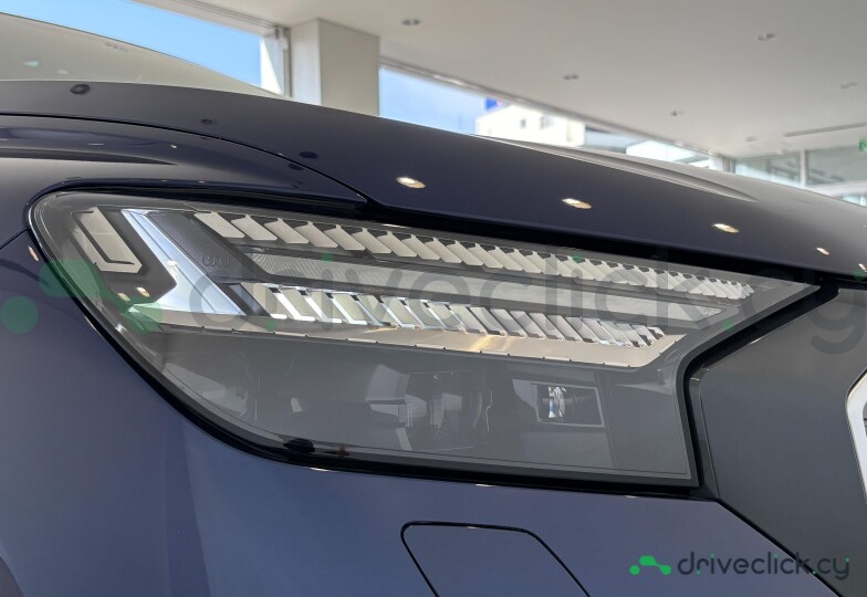 Audi Q4 e-tron Blue