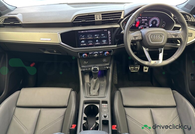 Audi Q3 Белый
