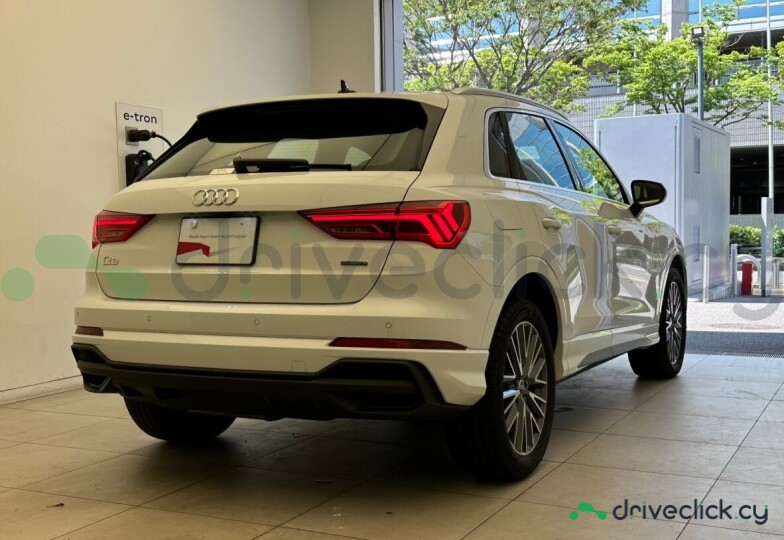 Audi Q3 Белый