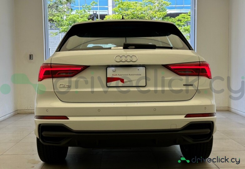 Audi Q3 Белый