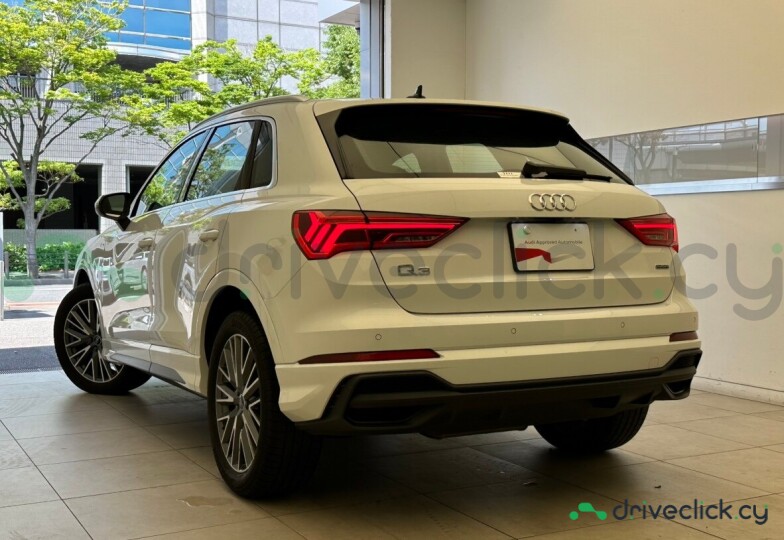 Audi Q3 Белый