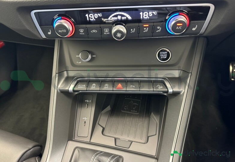 Audi Q3 Белый