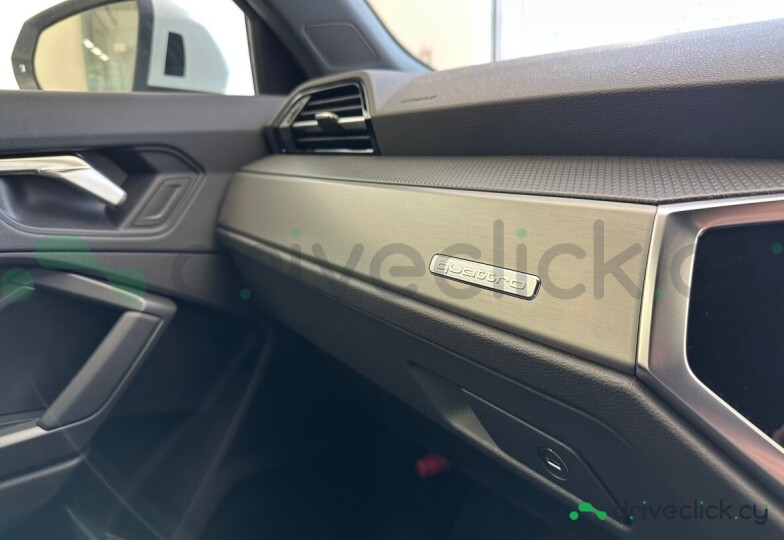 Audi Q3 Белый