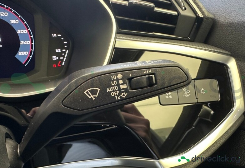 Audi Q3 Белый