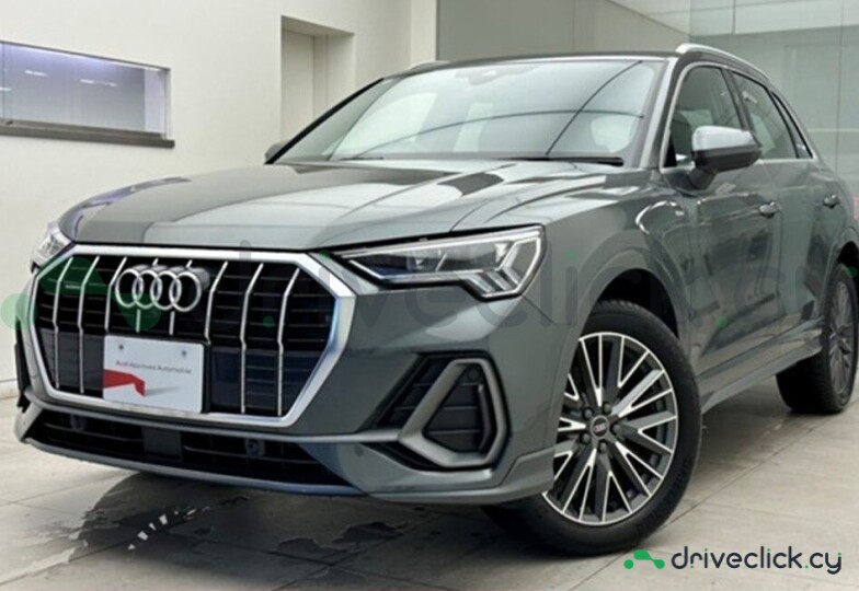 Audi Q3 Серый