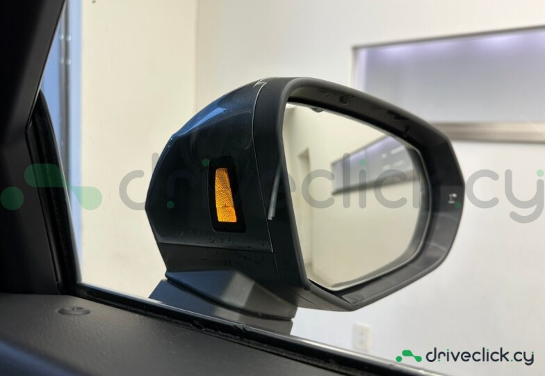 Audi Q3 Серый