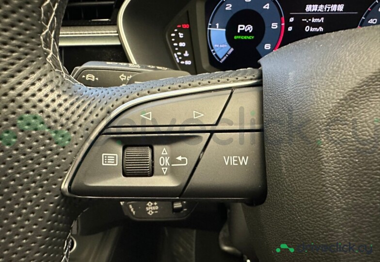Audi Q3 Серый