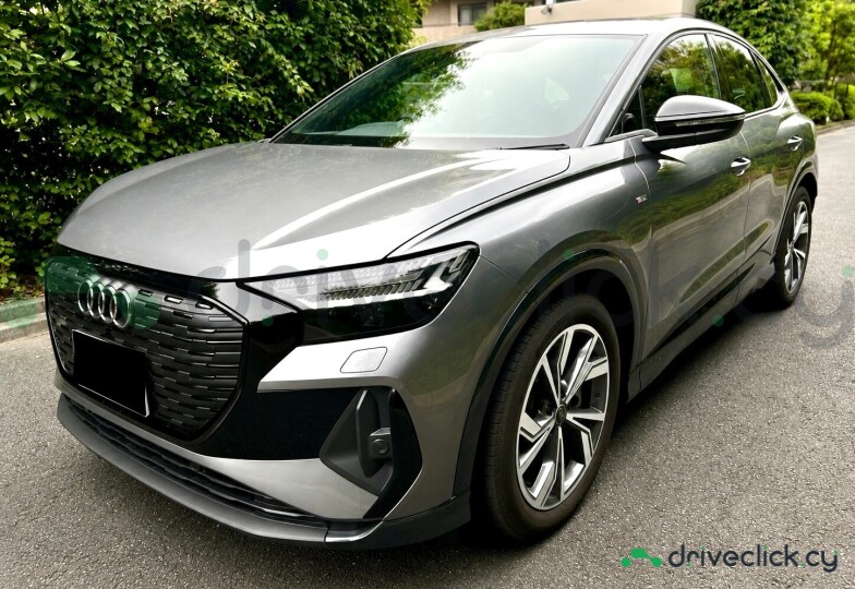 Audi Q4 Sportback e-tron Серый