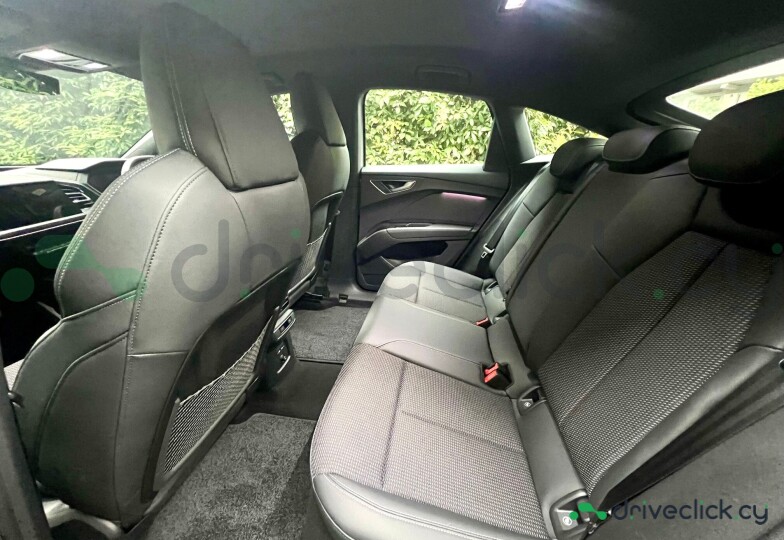 Audi Q4 Sportback e-tron Серый