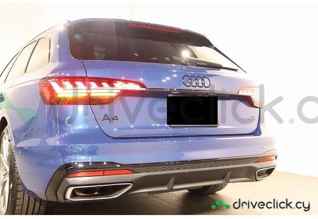 Audi A4 Синий