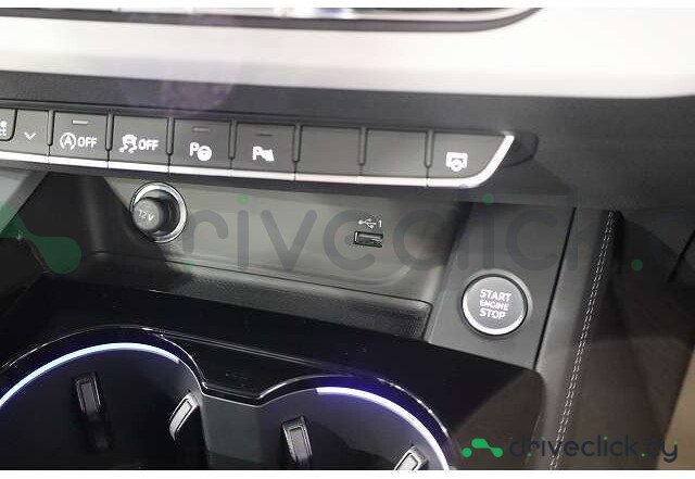 Audi A4 Синий