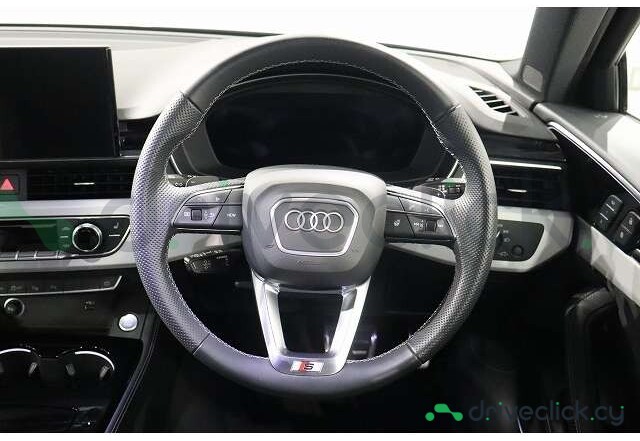 Audi A4 Синий