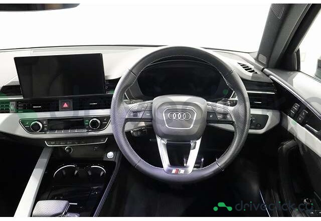 Audi A4 Синий