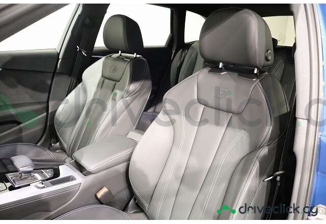 Audi A4 Синий