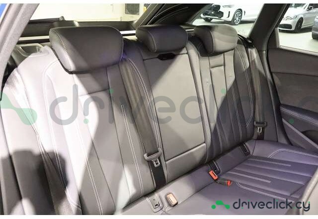 Audi A4 Синий