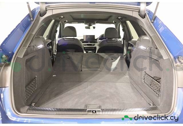 Audi A4 Синий