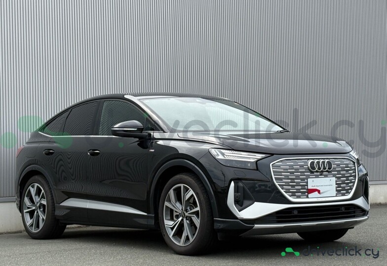 Audi Q4 Sportback e-tron Черный