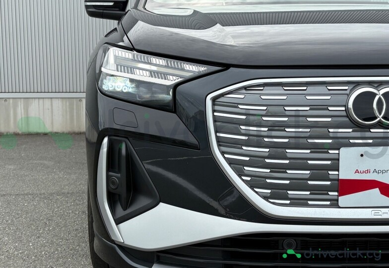 Audi Q4 Sportback e-tron Черный