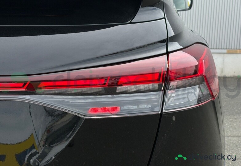 Audi Q4 Sportback e-tron Черный