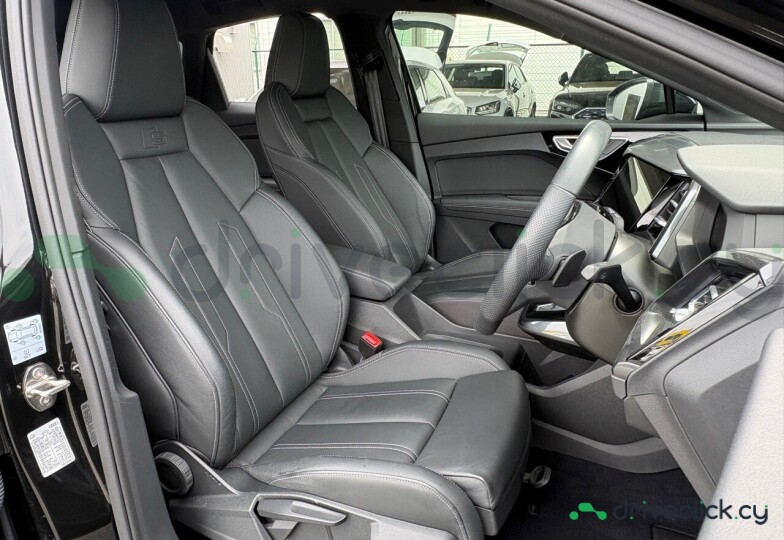 Audi Q4 Sportback e-tron Черный