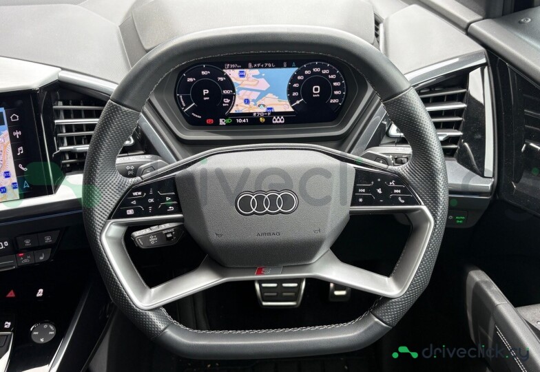 Audi Q4 Sportback e-tron Черный