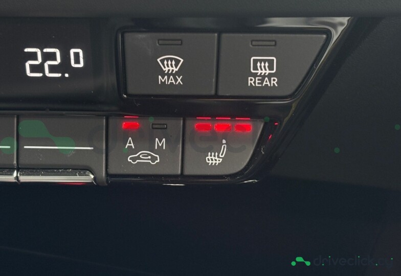 Audi Q4 Sportback e-tron Черный
