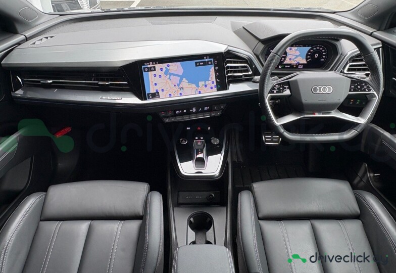 Audi Q4 Sportback e-tron Черный
