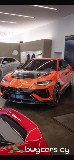Lamborghini Urus Оранжевый