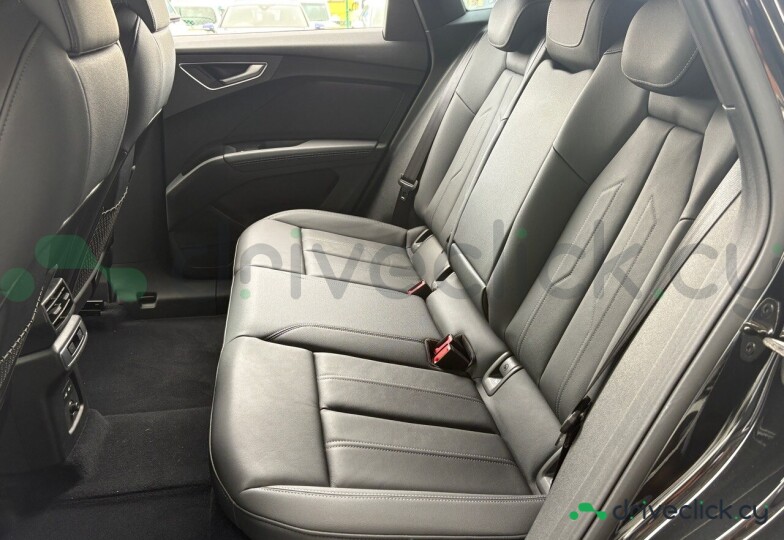 Audi Q4 Sportback e-tron Черный