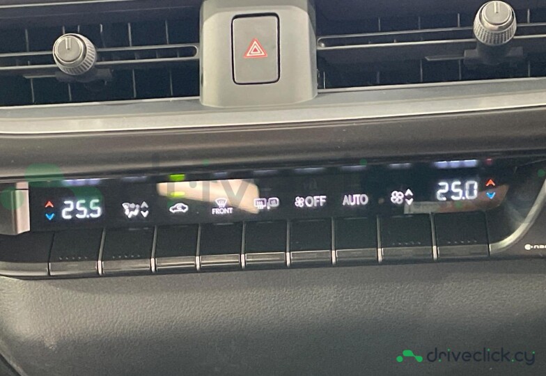 Lexus UX Black