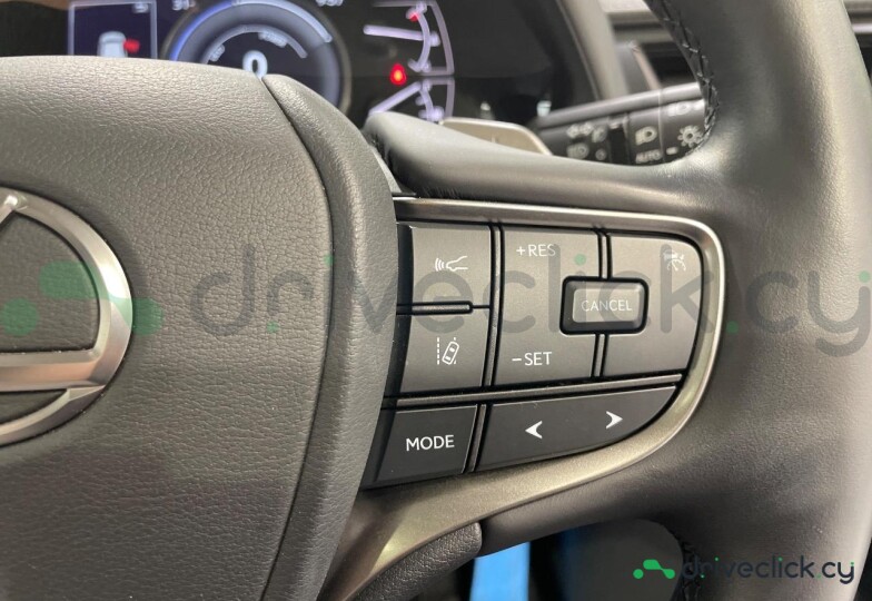 Lexus UX Black