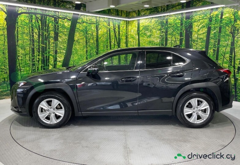 Lexus UX Black