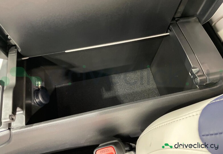 Lexus UX Black