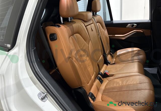 BMW X5 Белый
