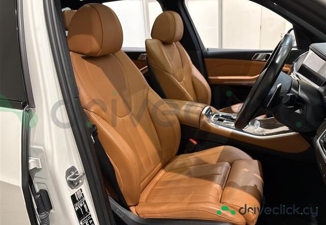 BMW X5 Белый