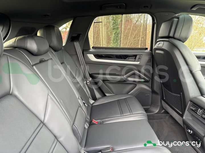 Porsche Cayenne Grey