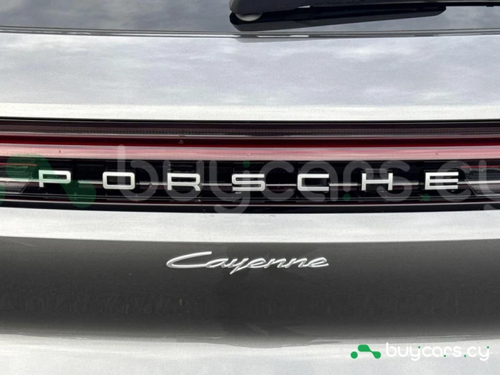 Porsche Cayenne Grey