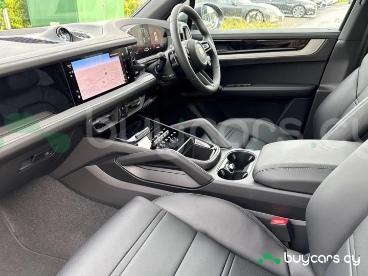 Porsche Cayenne Grey