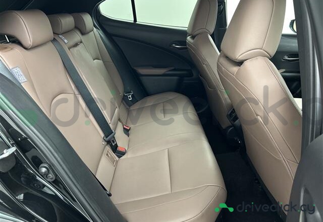 Lexus UX Black